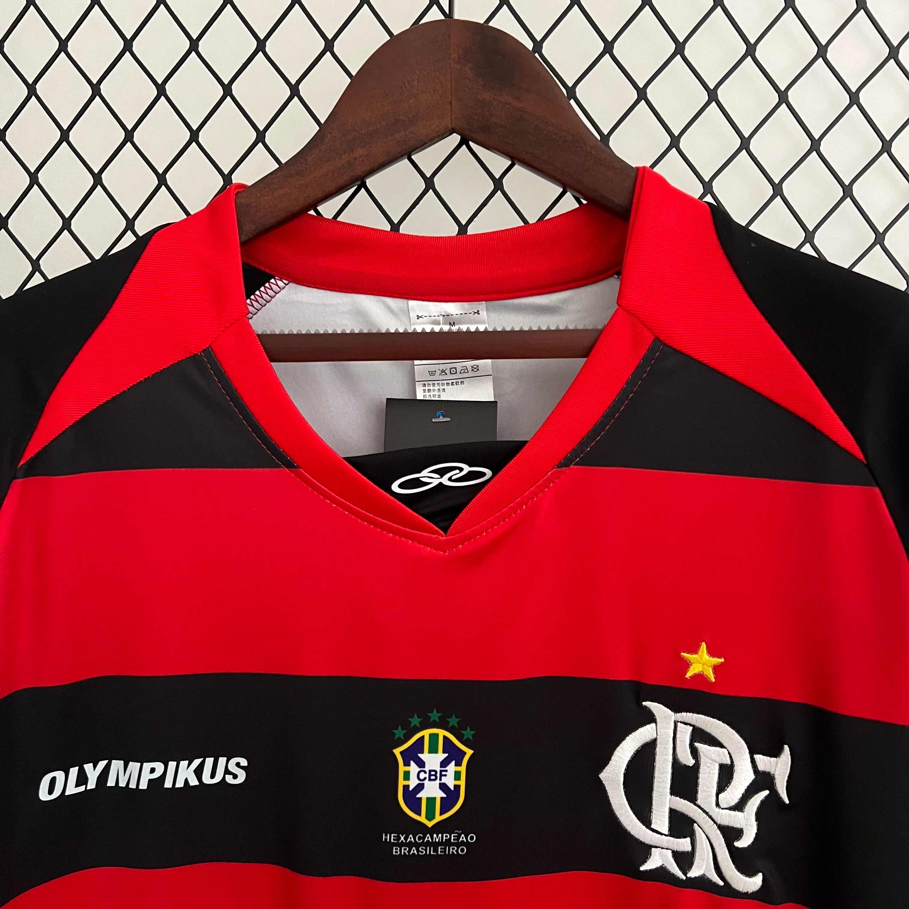 Camisa Retrô Flamengo 2010 – Torcedor Rubro-Negro