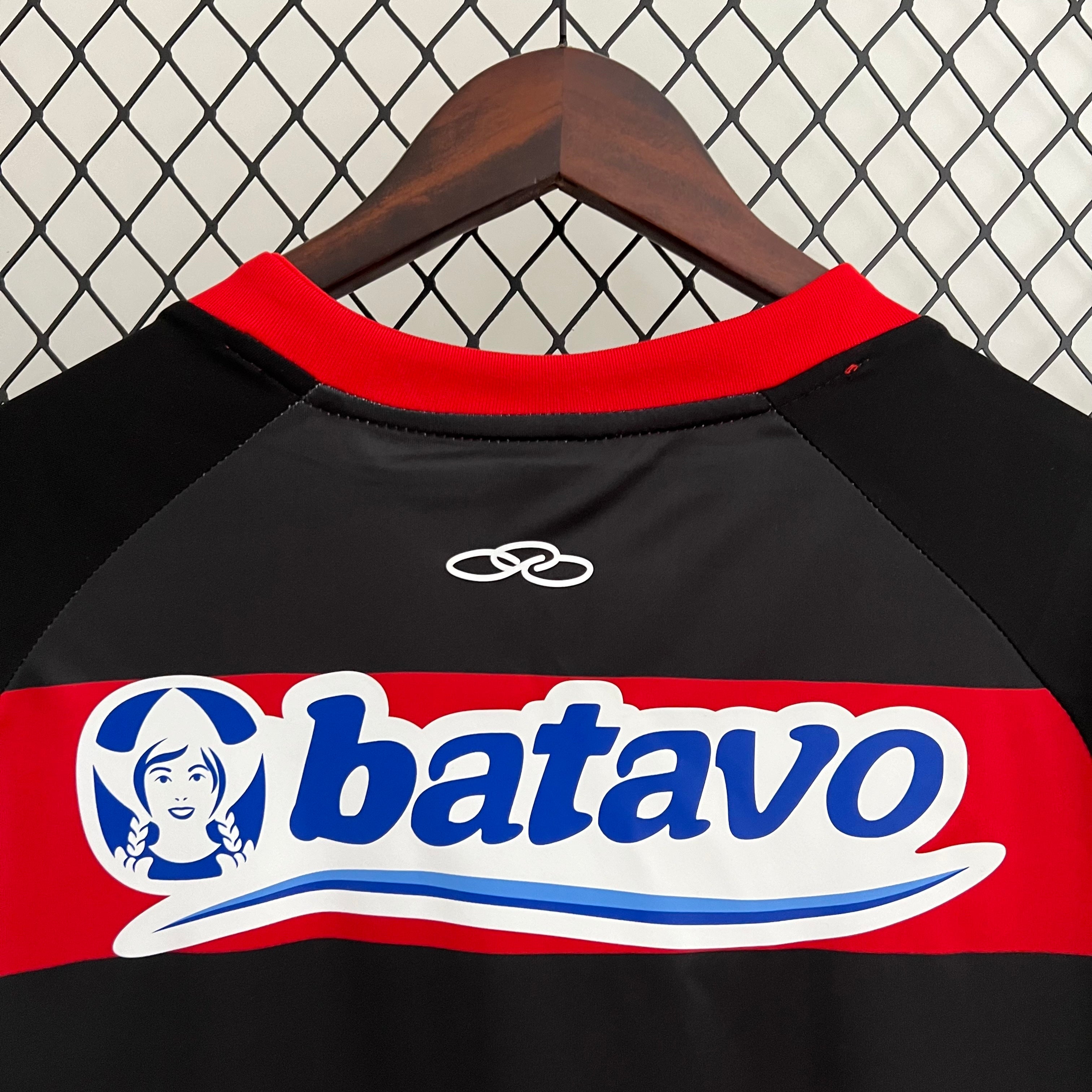 Camisa Retrô Flamengo 2010 – Torcedor Rubro-Negro