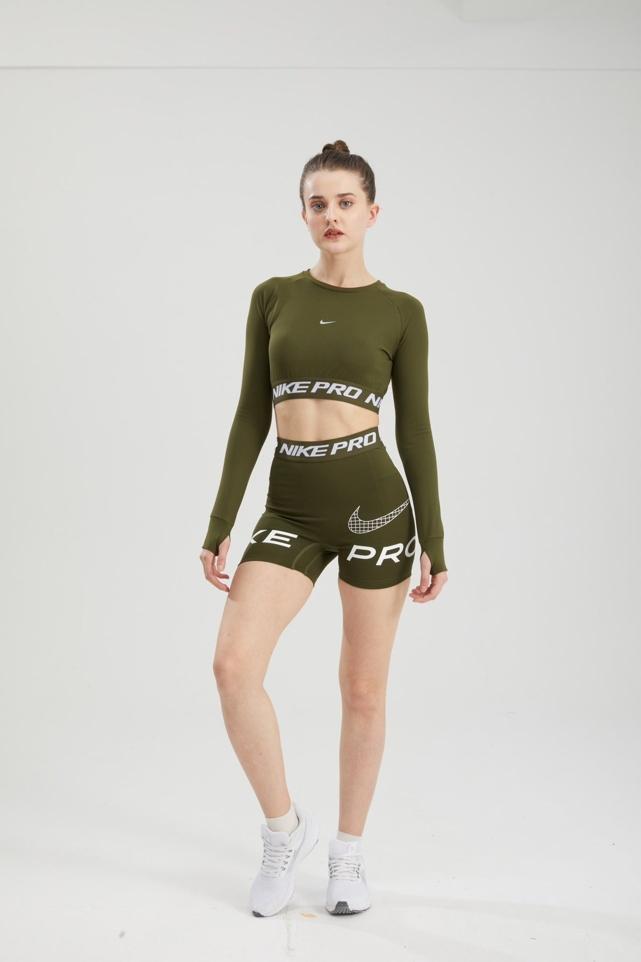 Conjunto Fitness Feminino Manga Longa + Shorts
