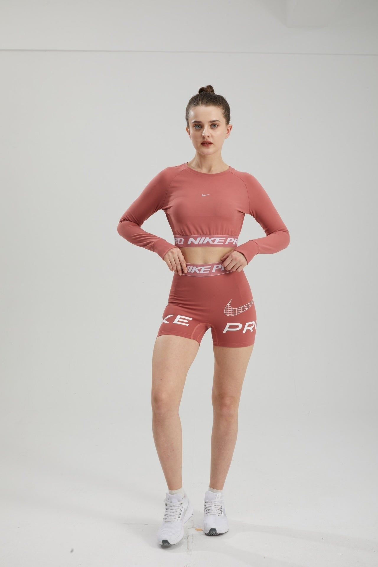 Conjunto Fitness Feminino Manga Longa + Shorts