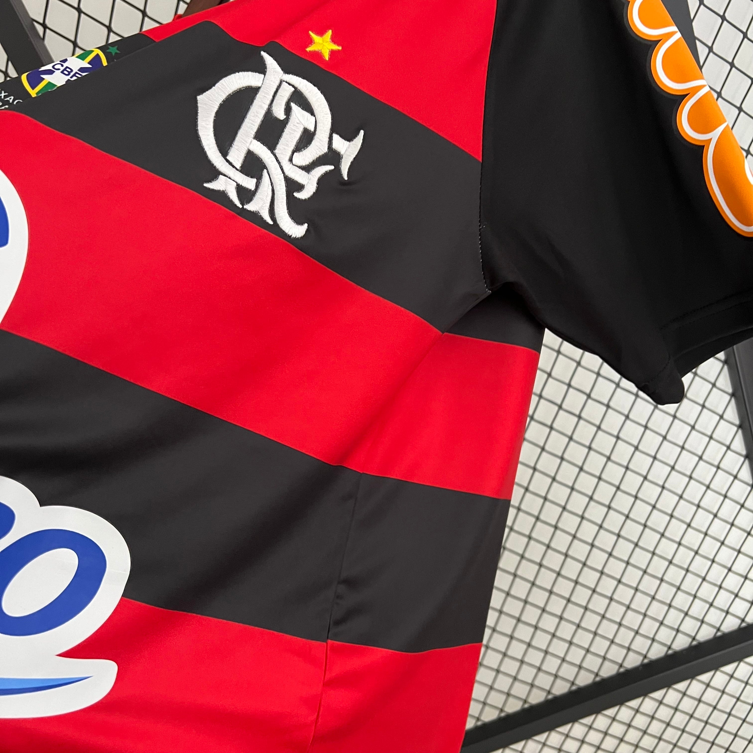 Camisa Retrô Flamengo 2010 – Torcedor Rubro-Negro