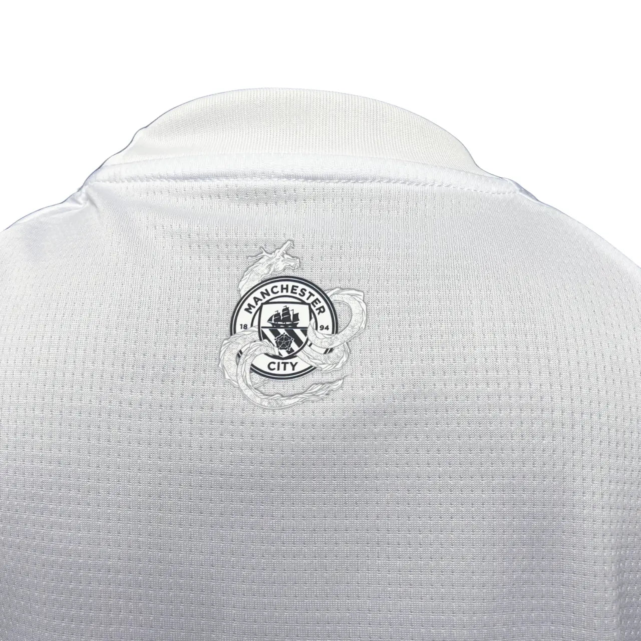 Kit Infantil Manchester City 2023/24 – Ano do Dragão – Edição Limitada