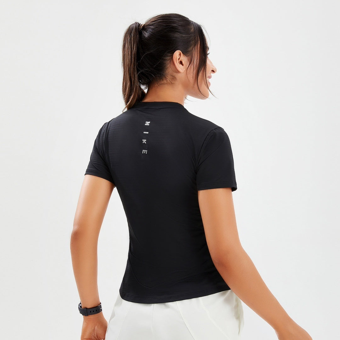 Camiseta Feminina Dri-FIT – Leve, Respirável e Moderna
